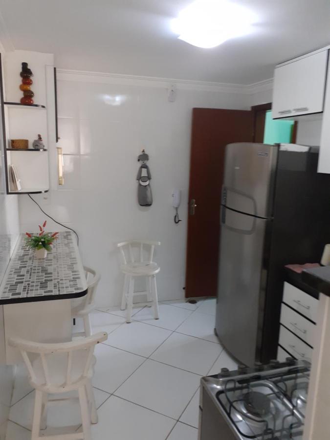 Apartamento com estacionamento, telas nas varandas Arraial do Cabo Luaran gambar